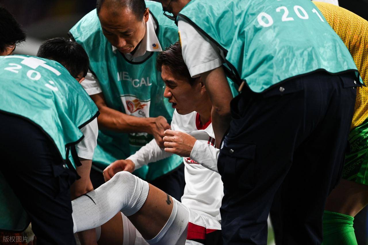 关于国际比赛日体能课后；上海申花强势反弹备战国王杯；信心回归；心理建设被强调的信息