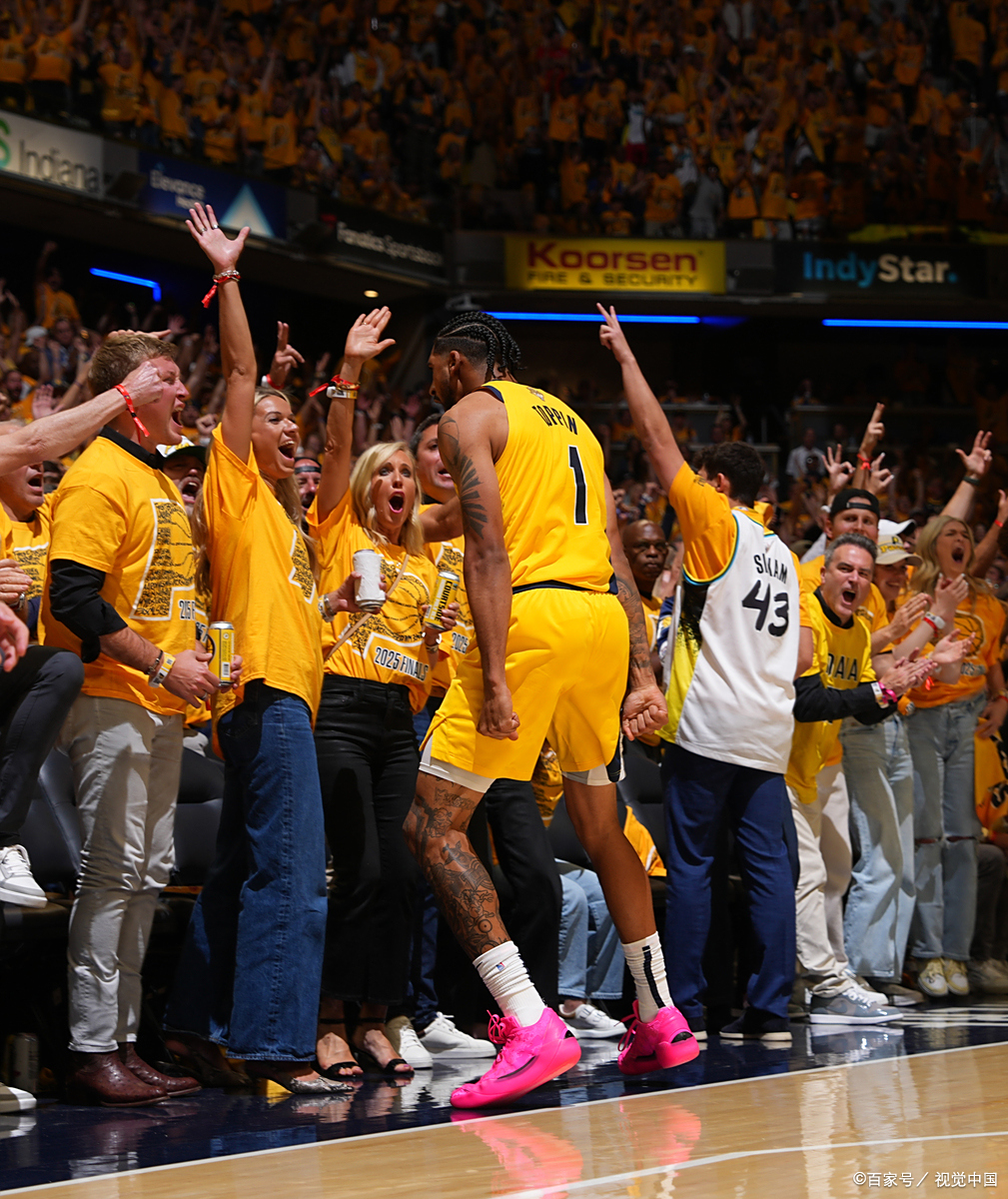 包含冲刺阶段洛杉矶湖人调整名单以备欧超杯,造点机会环节打磨,震撼外界,身体对抗强度拉满的词条 包含冲刺阶段洛杉矶湖人调整名单以备欧超杯,造点机会环节打磨,震撼外界,身体对抗强度拉满的词条