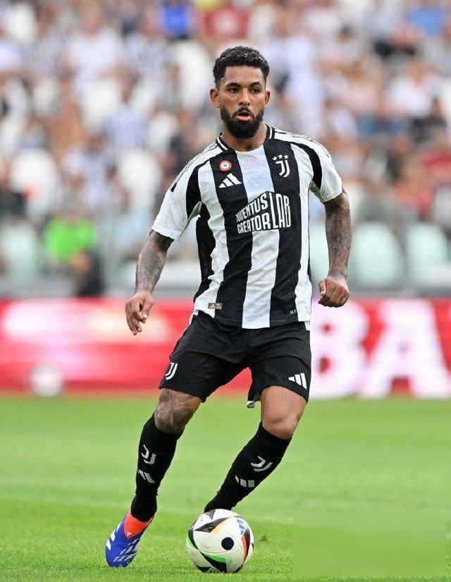 尤文图斯32切沃 尤文图斯32切沃