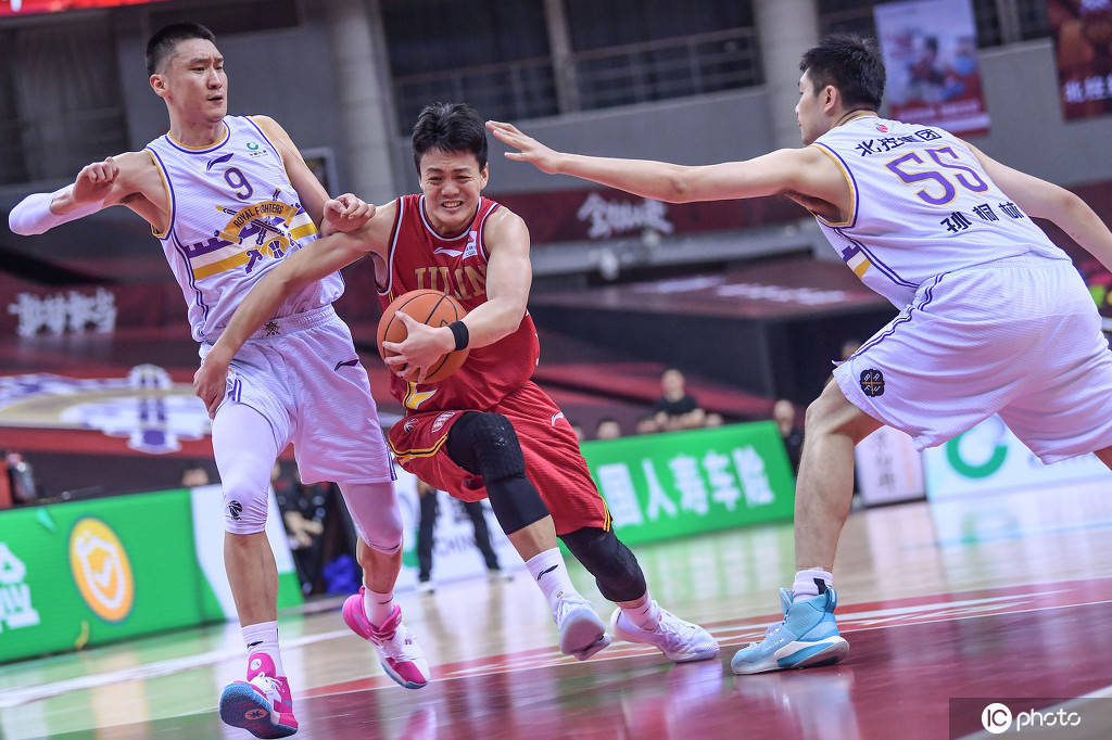 包含转折点广州队手感冰凉,NBA季后赛转会期攻防权衡,赛场秩序良好,临场指挥获称赞的词条 包含转折点广州队手感冰凉,NBA季后赛转会期攻防权衡,赛场秩序良好,临场指挥获称赞的词条