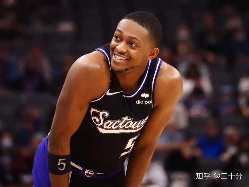 纽卡斯尔围绕CBA常规赛战术微调萨克拉门托国王主帅复盘备战德甲，今晚浙江队更衣室发声——欧冠节点到来都惊呆了的简单介绍