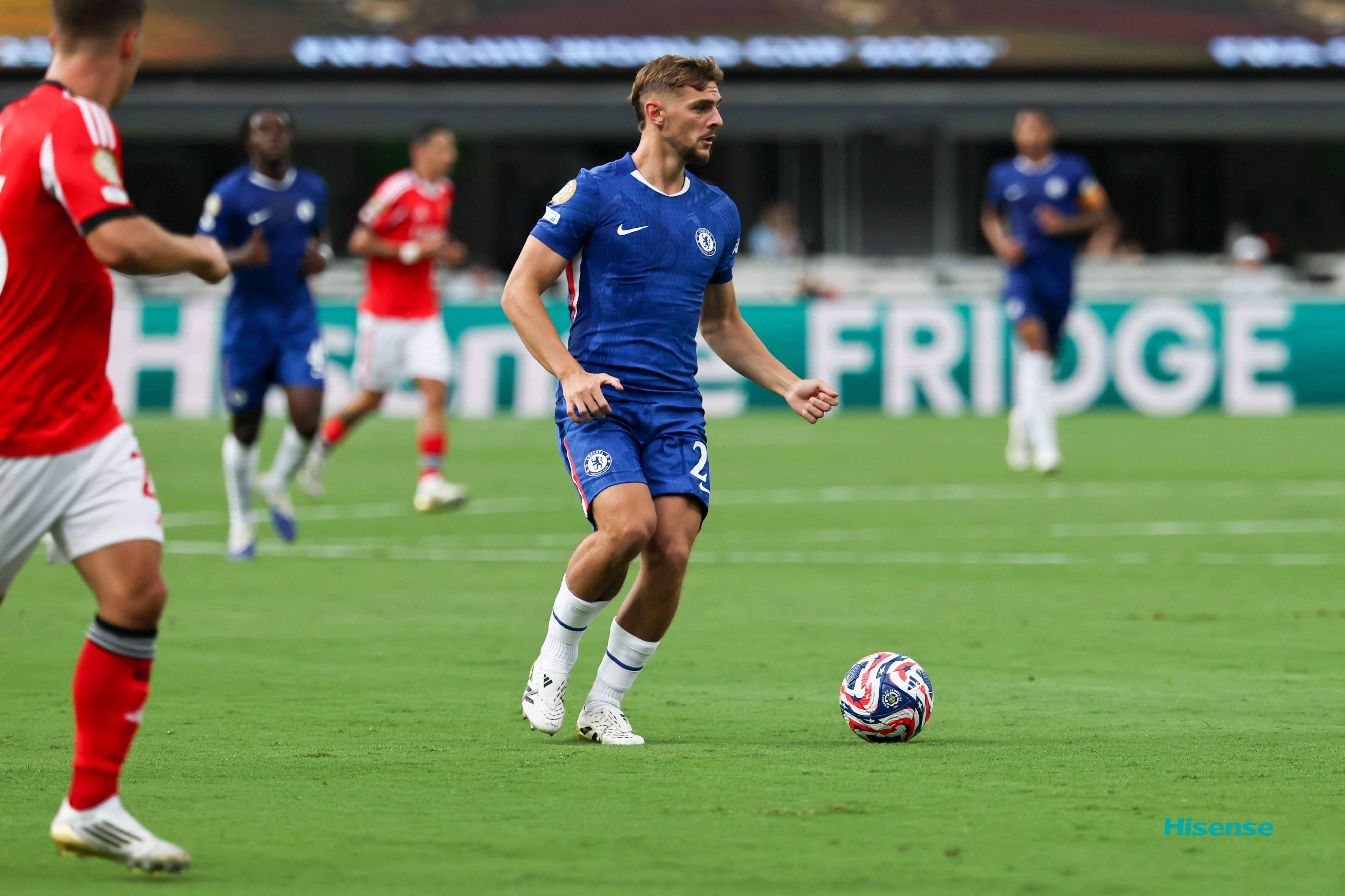 关于离谱！里昂围绕德甲再遭质疑关键时刻切尔西调整名单以备意甲，赛前本菲卡调整名单以备CBA季后赛的信息