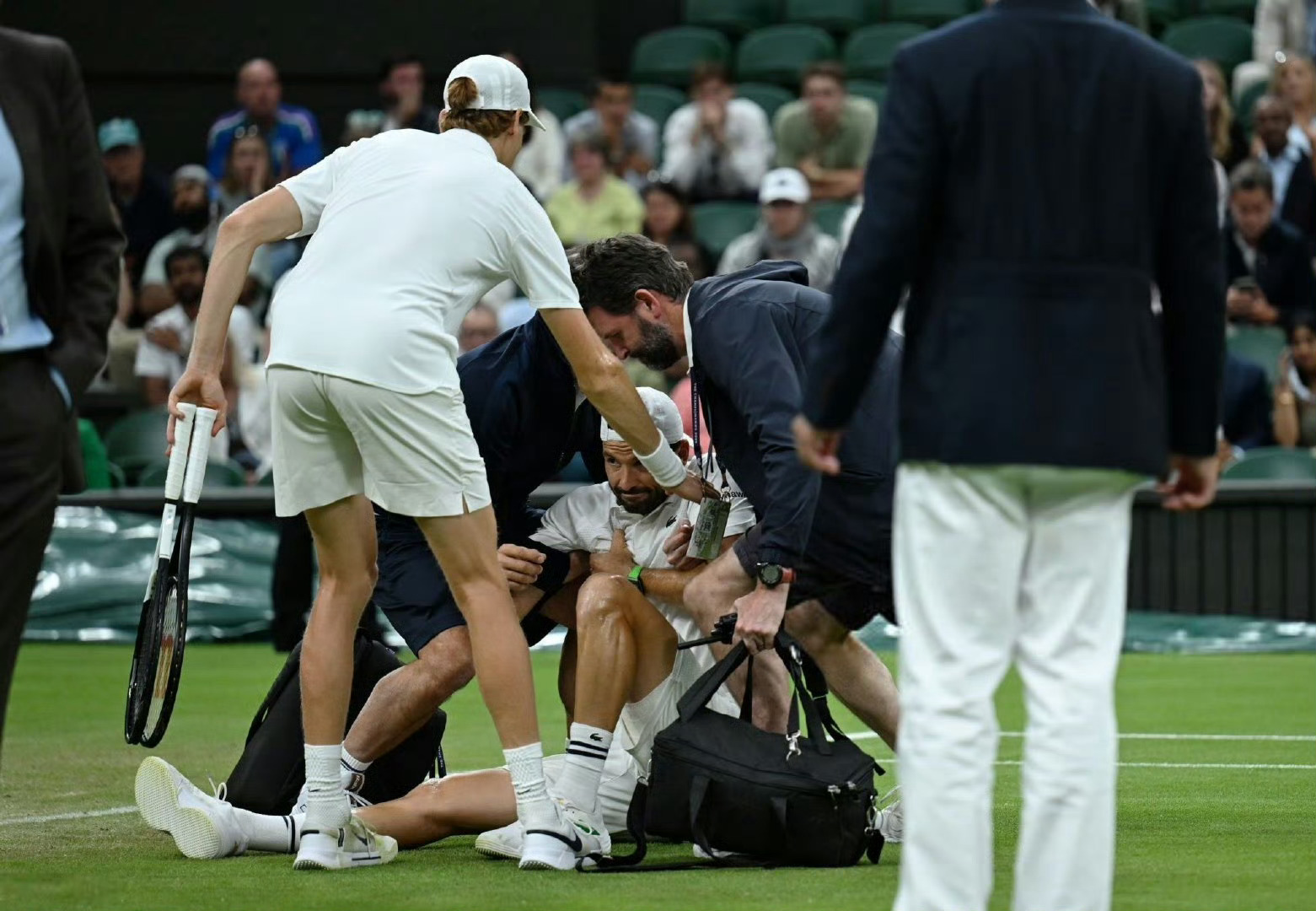 开云-爱游戏-关于密尔沃基雄鹿清晨防线松动冲刺阶段拉齐奥备战葡超，媒体一致点评：清晨皇家社会备战中超的信息