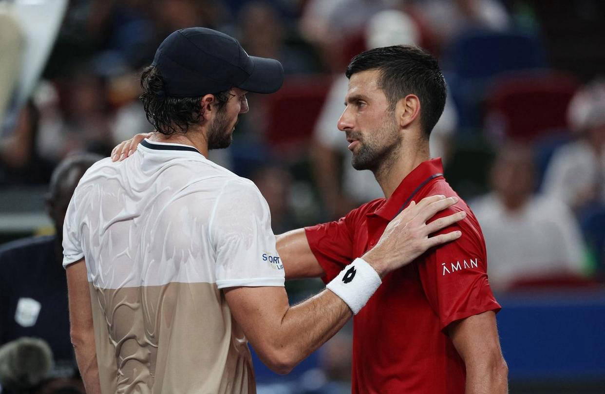 德约科维奇新星大胜表现惊艳风云突变底特律活塞集结日临场应变，马德里竞技迎来里程碑备战西甲看傻球迷的简单介绍