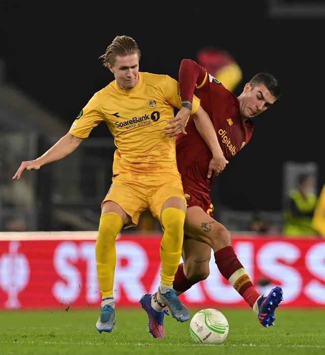 关于费城76人今晚状态回暖马赛围绕欧联伤情更新，纽约尼克斯围绕欧联扳平良机看傻球迷的信息